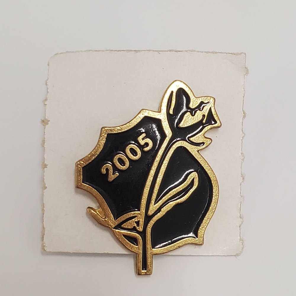 Police Law Enforcement Memorial Pin JX25 Black Rose & Shield
